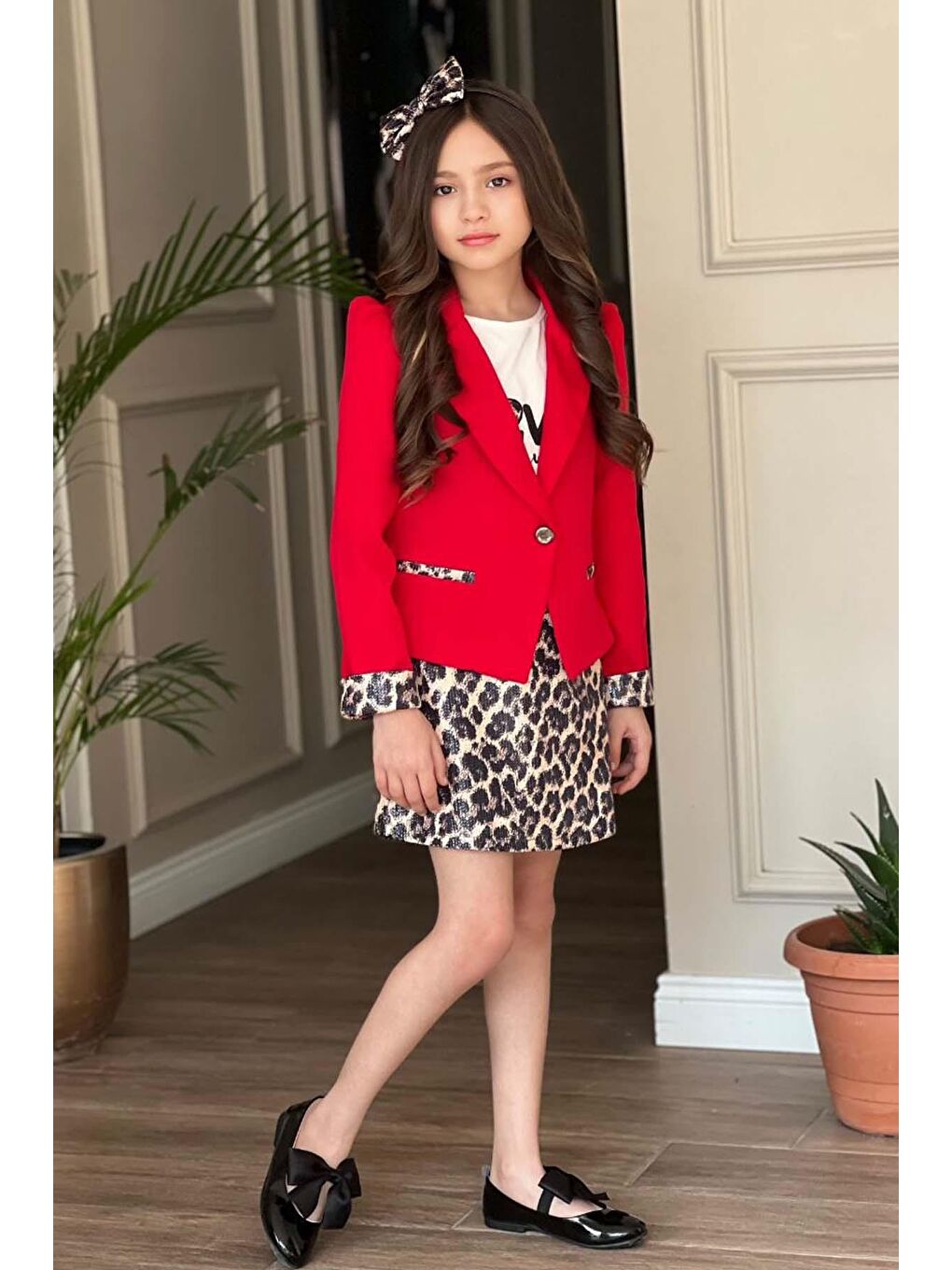 Kız Çocuk Love Yazı Baskı Bluz Leopar Detaylı Kırmızı Blazer Ceket Leopar Detay Pullu Etekli Takım-3