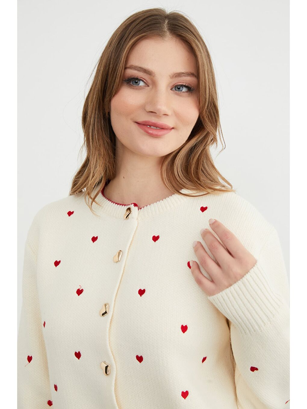 Ekru Kalp Nakışlı Düğmeli Triko Hırka-1