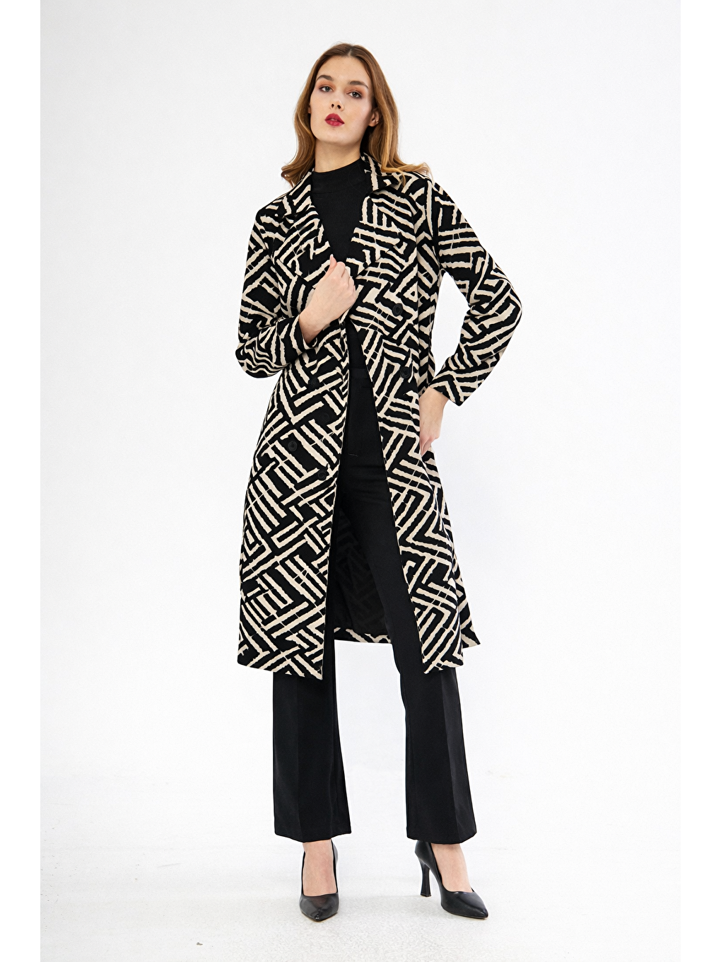 Siyah Astarsız Cepli Düğmeli Kuşaklı Yazlık Trenç-1