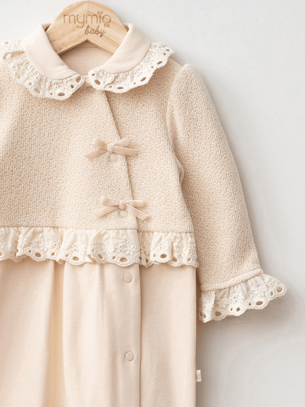 Pembe Bebe Yaka Uzun Kollu Dantel Detaylı Kız Bebek Tulum-1