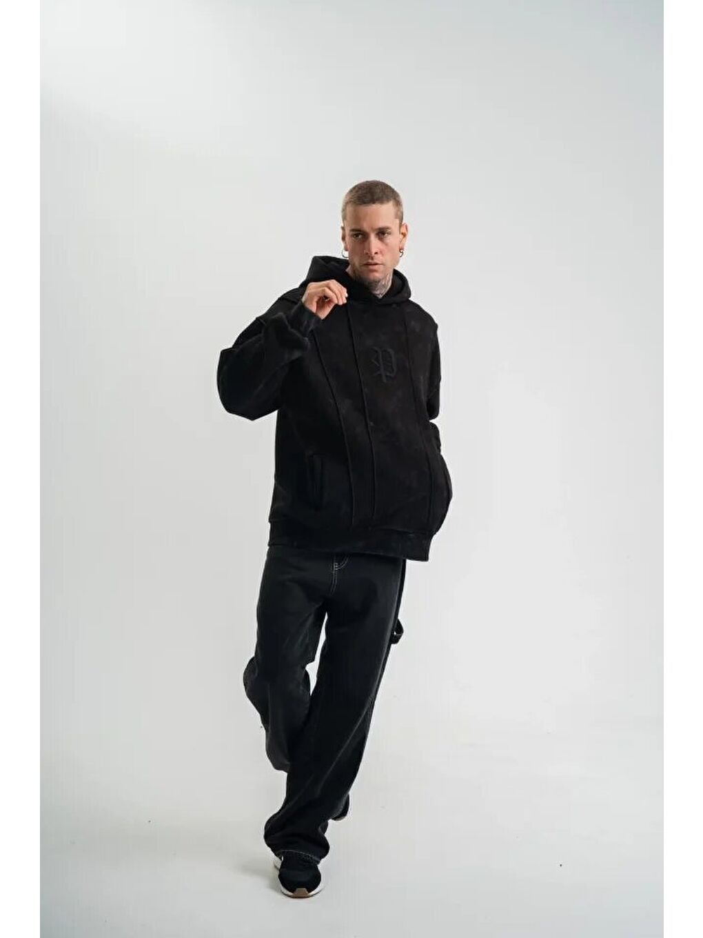 Unisex Uzun Kol Kapüşonlu Yıkamalı Nakışlı Sweatshirt - Siyah-1