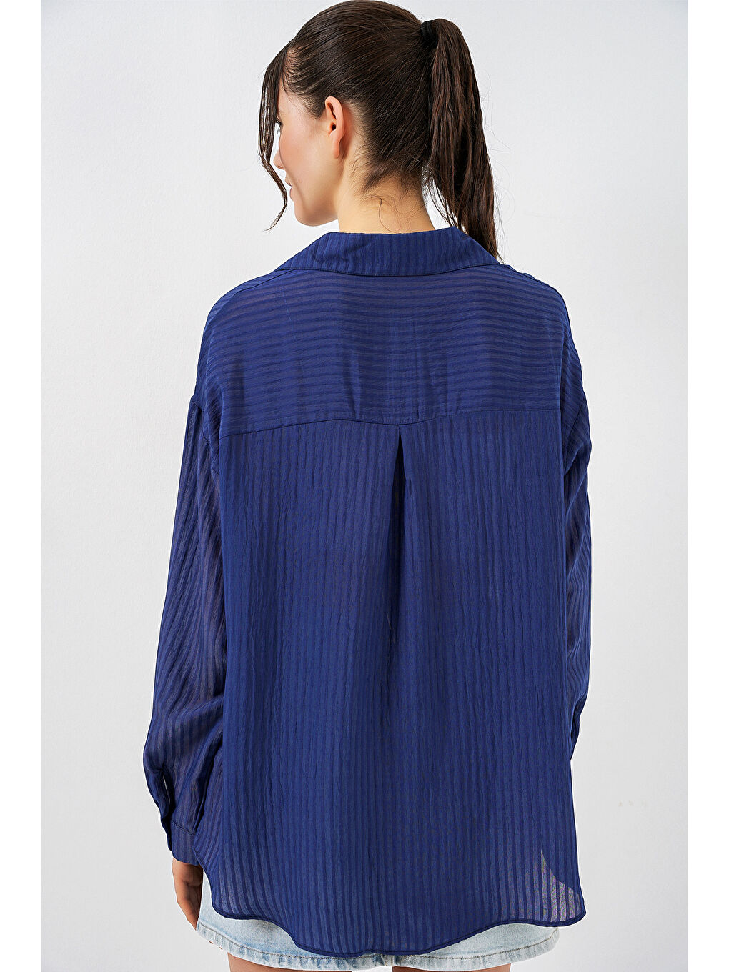 Kadın Uzun Oversize Gömlek 20320 - Lacivert-5