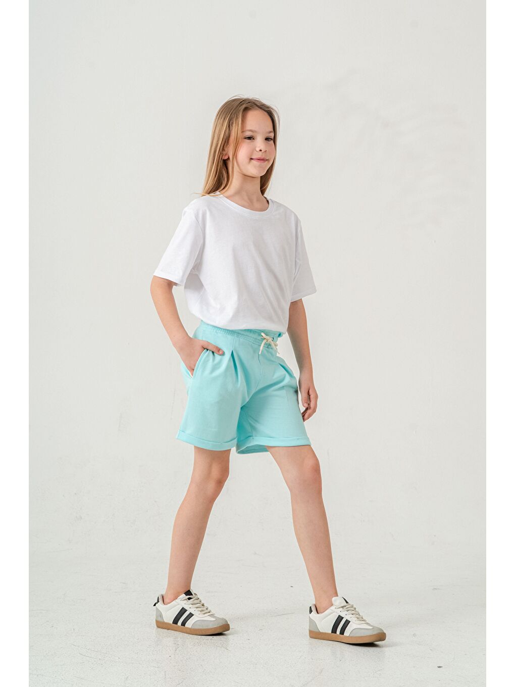 Turkuaz Duble Paça Kemer Kordonlu Kız Çocuk Şort-1