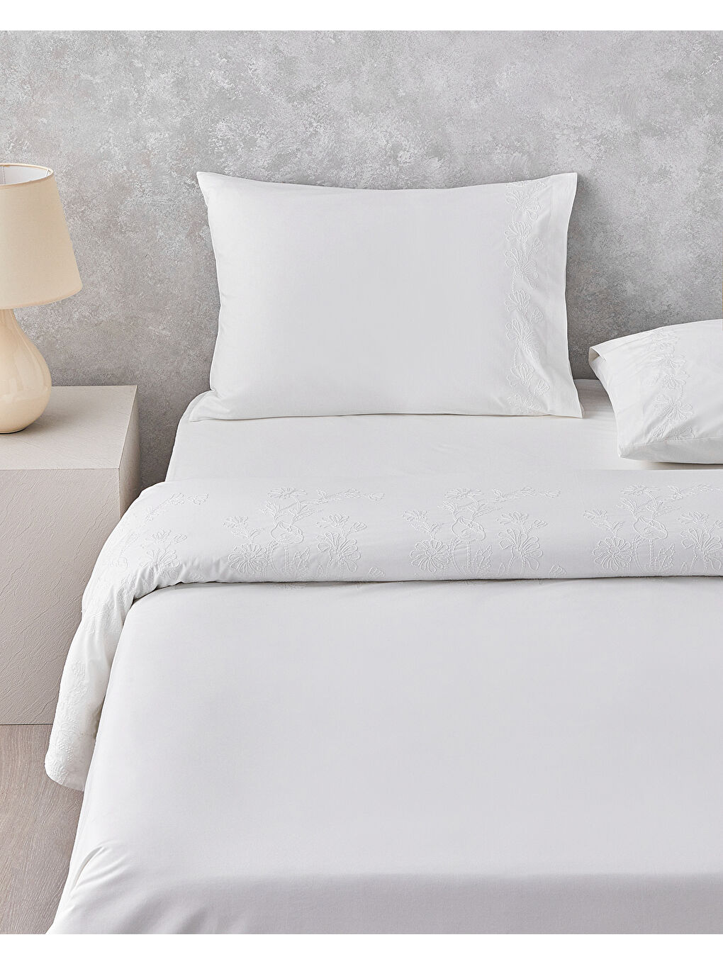 Pure Essence Nakışlı Pamuk Çift Kişilik Nevresim Takımı 200x220 cm Beyaz-1