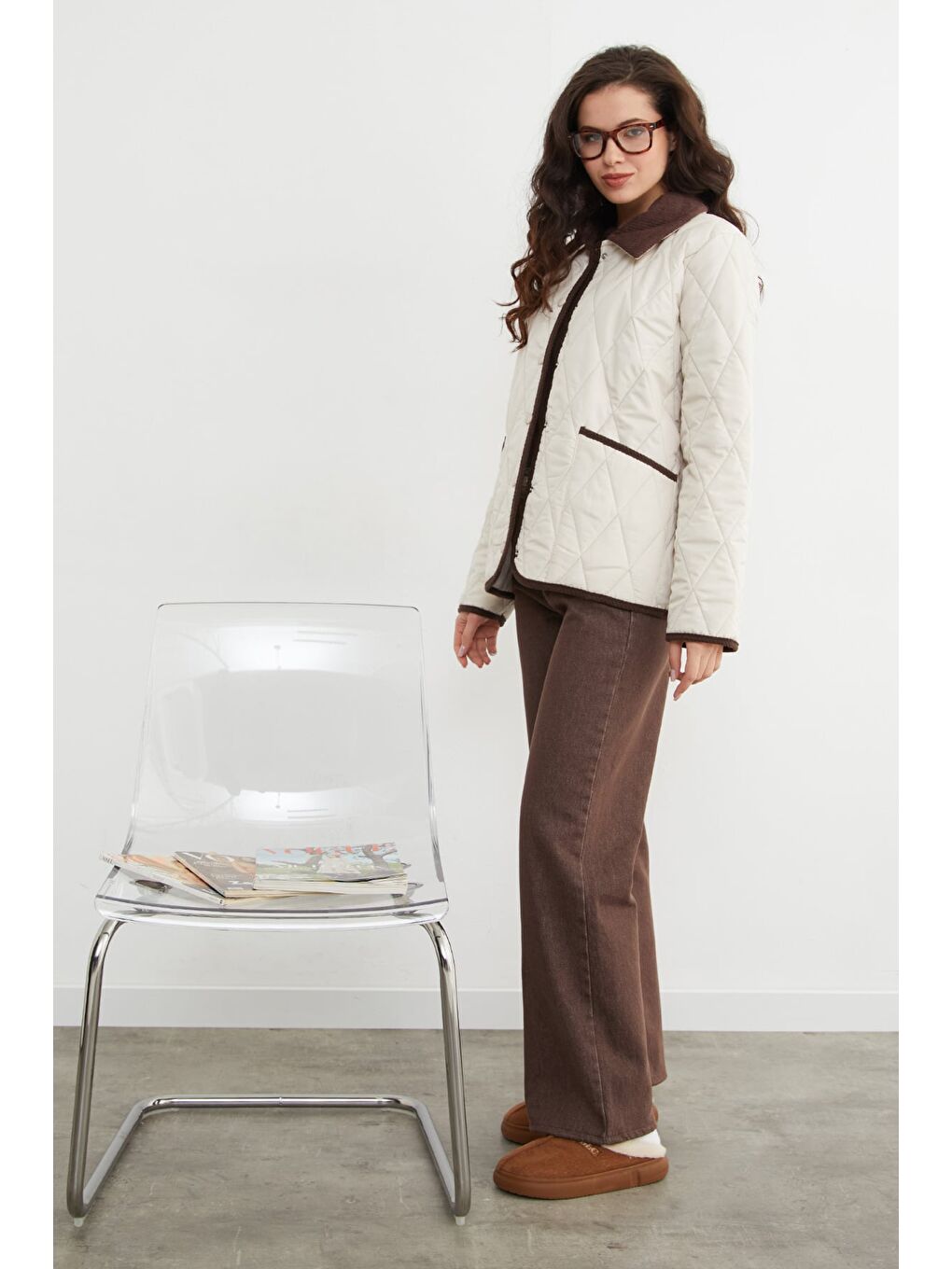 Bej Kadife Detaylı Polo Yaka Kapitone Mont-3