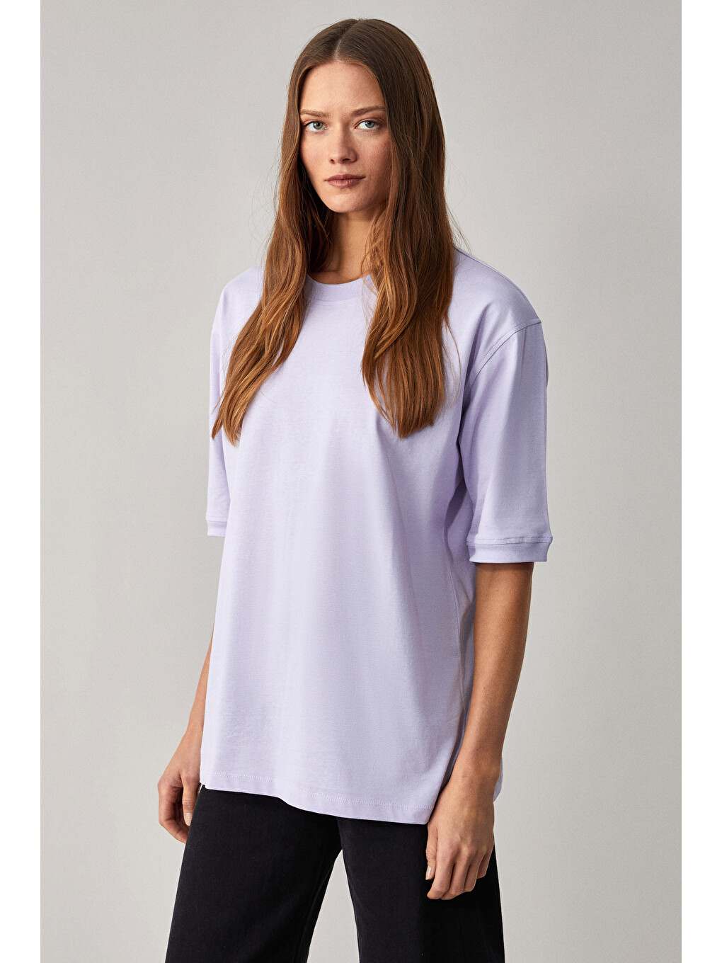 Betsy Kadın %100 Pamuk Bisiklet Yaka Kısa Kollu Fit Relaxed Lila T-shirt