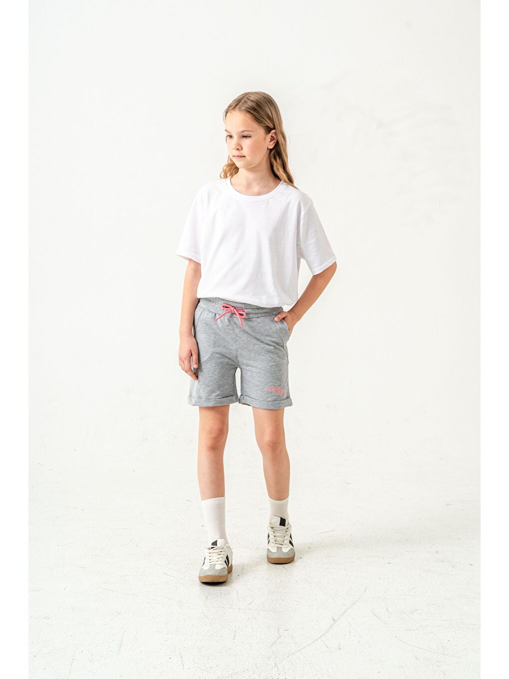 Gri Always Be Joyful Nakışlı Kız Çocuk Şort-1