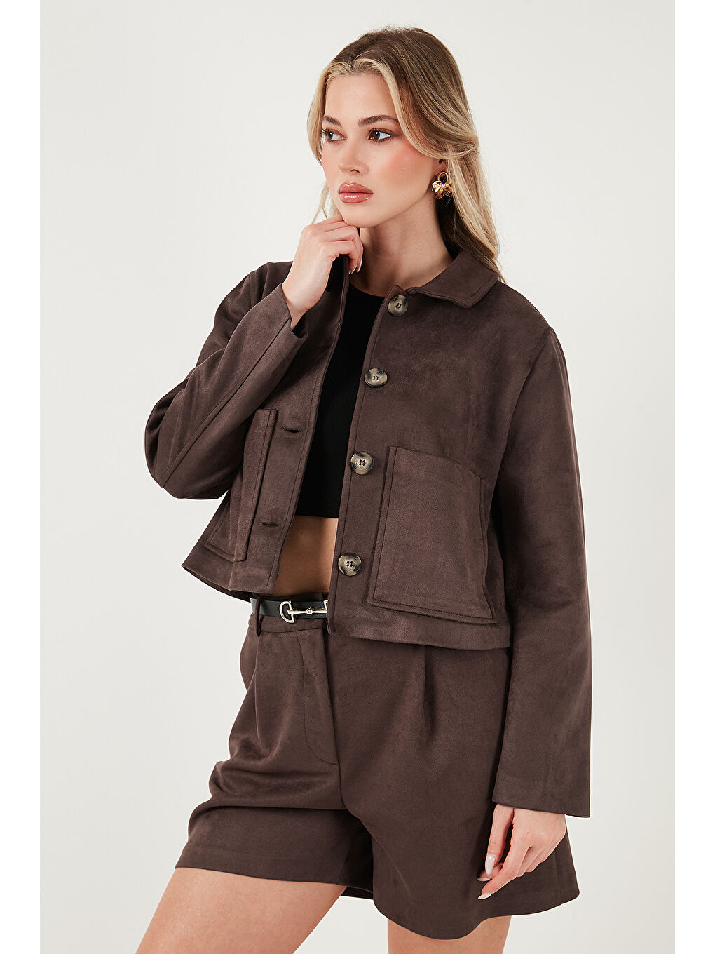 Kahverengi Regular Fit Klasik Yaka Süet Dokulu Cep Detaylı Kadın Ceket 6524992-6