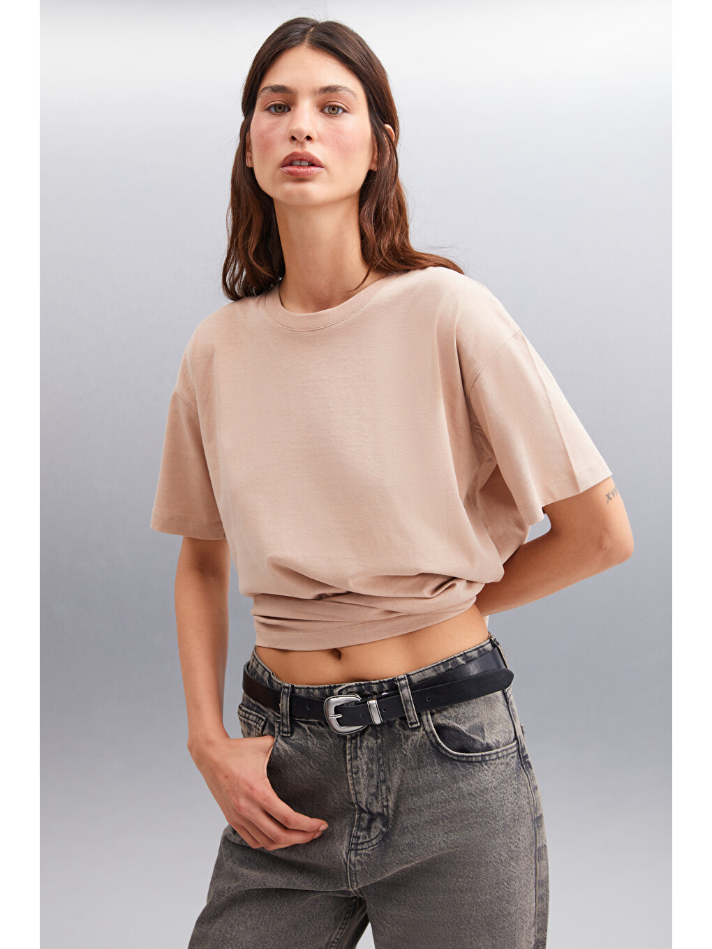 Bej Betsy Kadın %100 Pamuk Bisiklet Yaka Kısa Kollu Fit Relaxed Vizon T-shirt-2