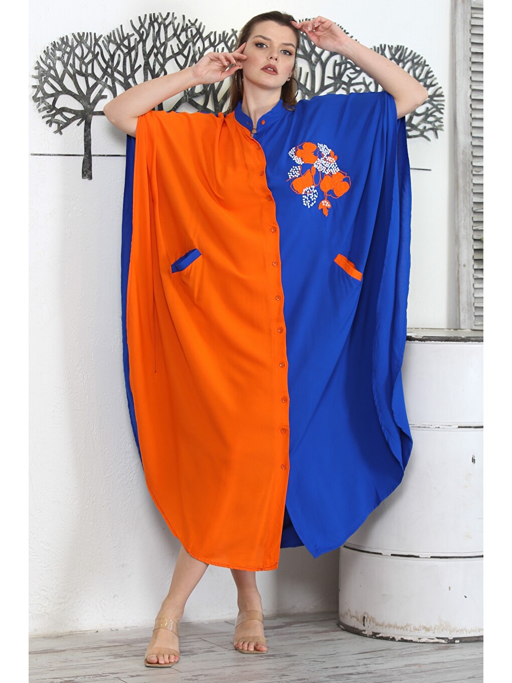 Turuncu-mavi Hakim Yaka 3/4 Kol Fleto Cep Nakışlı Casual Oversize Dokuma Elbise-1
