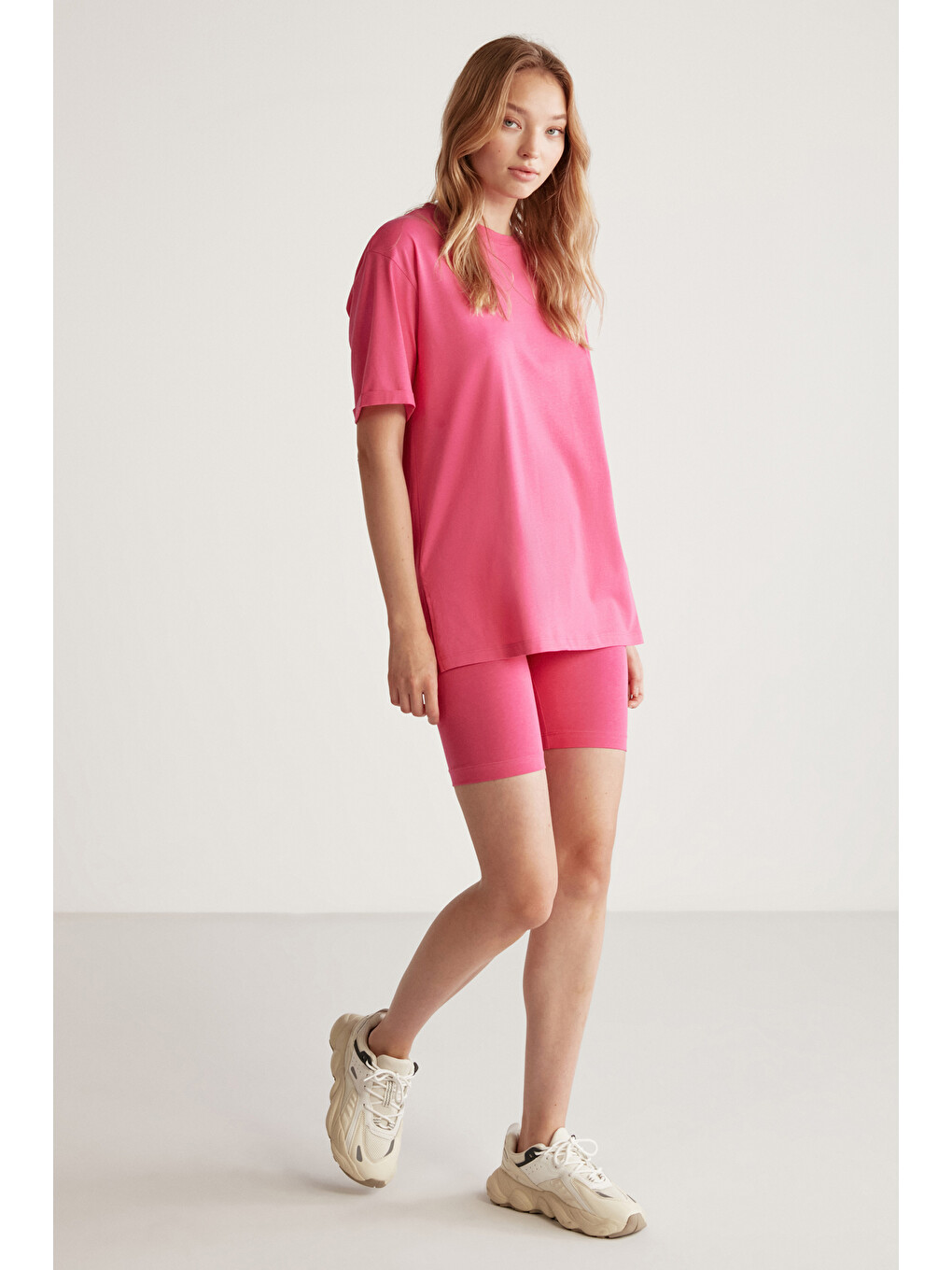 Betsy Kadın %100 Pamuk Bisiklet Yaka Kısa Kollu Fit Relaxed Pembe T-shirt-2