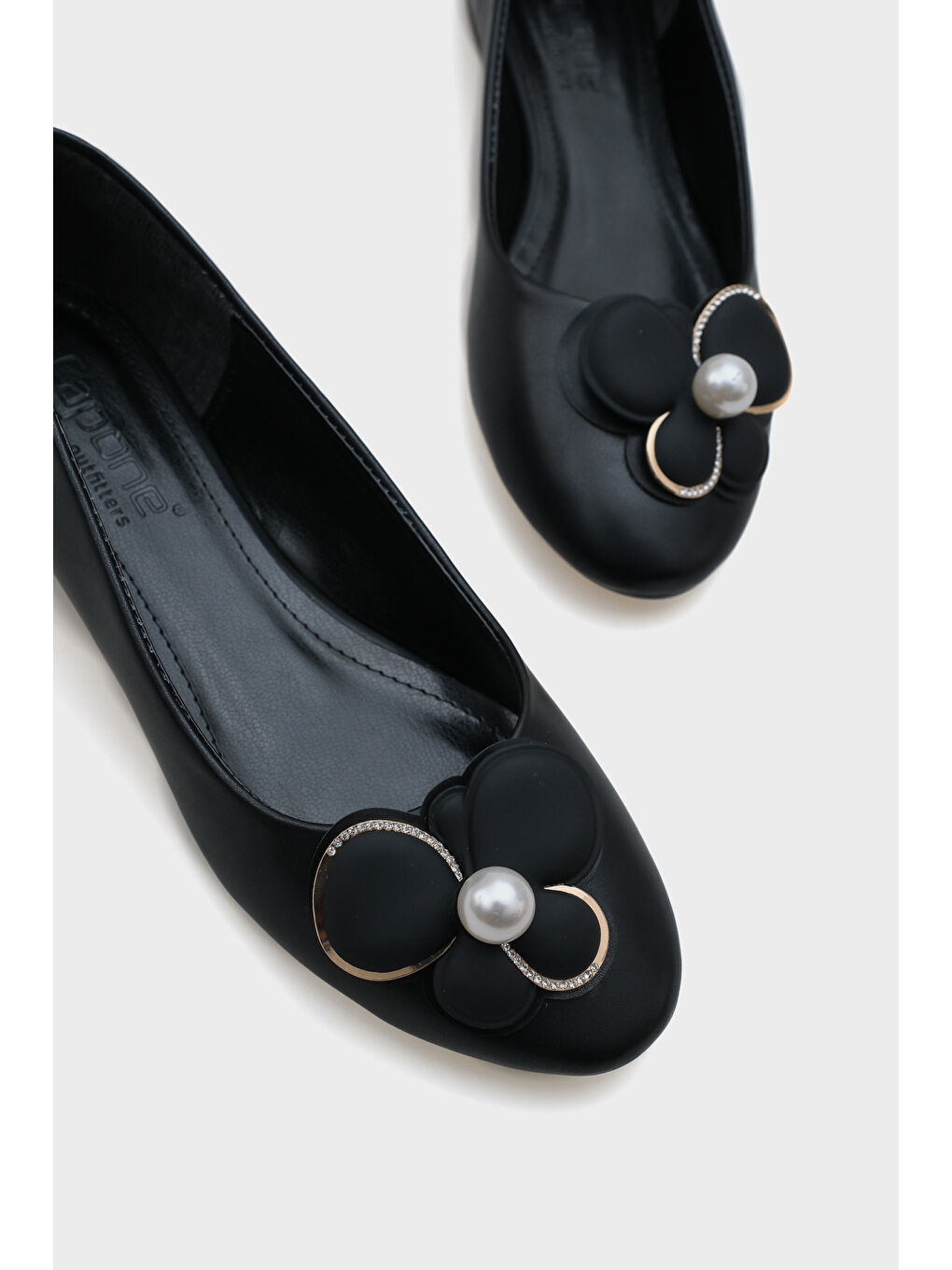 Siyah Blanca İncili Çiçekli Aksesuarlı Kadın Babet-4