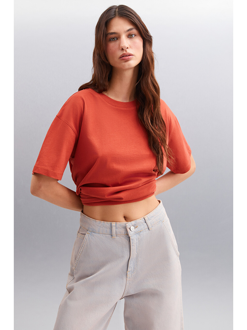 Betsy Kadın %100 Pamuk Bisiklet Yaka Kısa Kollu Fit Relaxed Bordo T-shirt-2