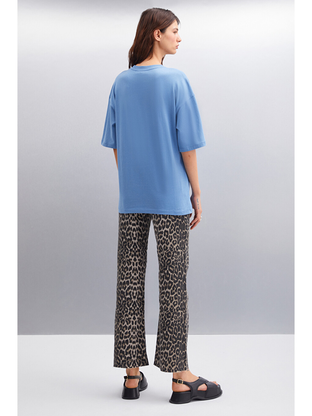 Betsy Kadın %100 Pamuk Bisiklet Yaka Kısa Kollu Fit Relaxed Mavi T-shirt-4