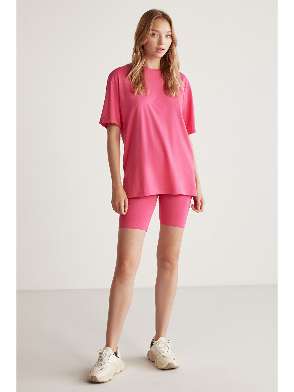 Betsy Kadın %100 Pamuk Bisiklet Yaka Kısa Kollu Fit Relaxed Pembe T-shirt-3