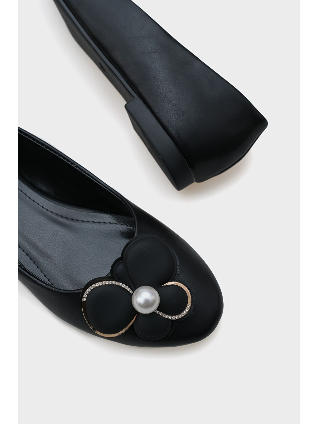 Siyah Blanca İncili Çiçekli Aksesuarlı Kadın Babet-5