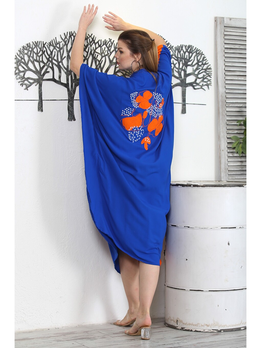 Turuncu-mavi Hakim Yaka 3/4 Kol Fleto Cep Nakışlı Casual Oversize Dokuma Elbise-6