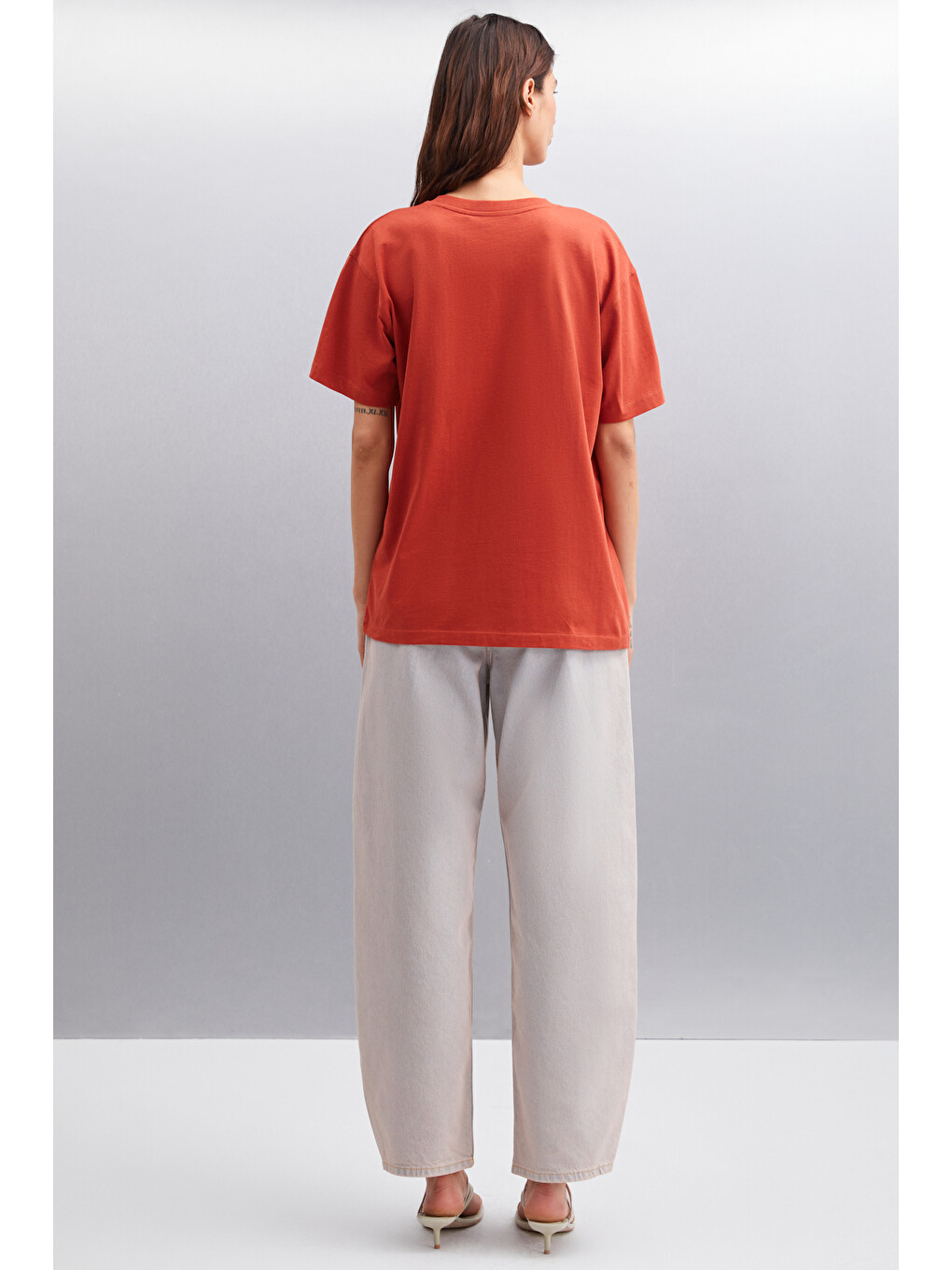 Betsy Kadın %100 Pamuk Bisiklet Yaka Kısa Kollu Fit Relaxed Bordo T-shirt-4