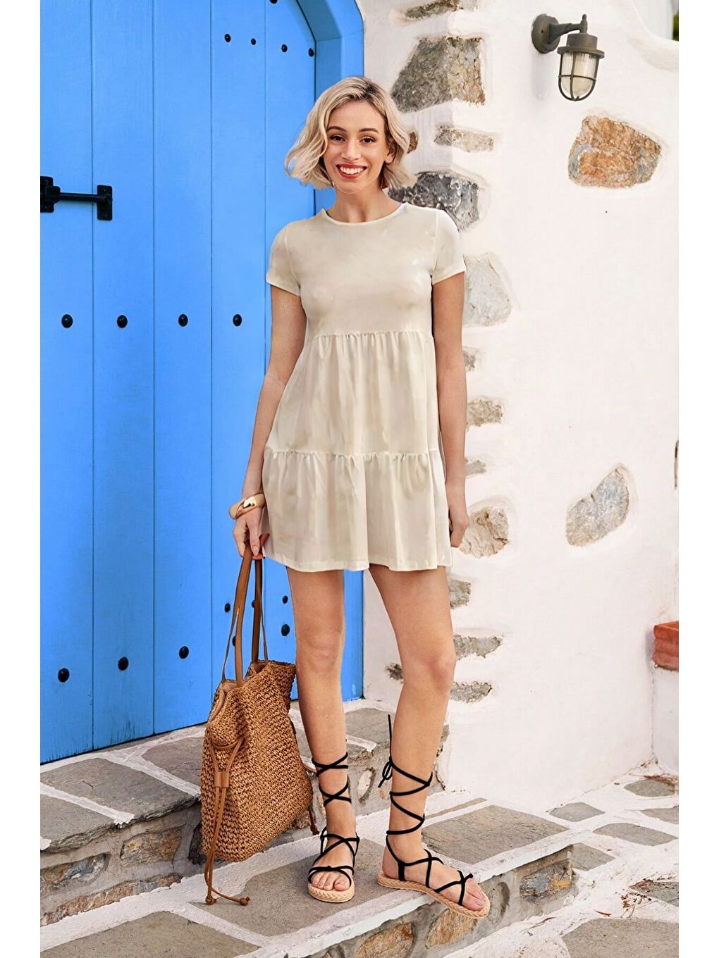 Bej Bisiklet Yaka Düz Kısa Kollu Fırfırlı Penye Elbise