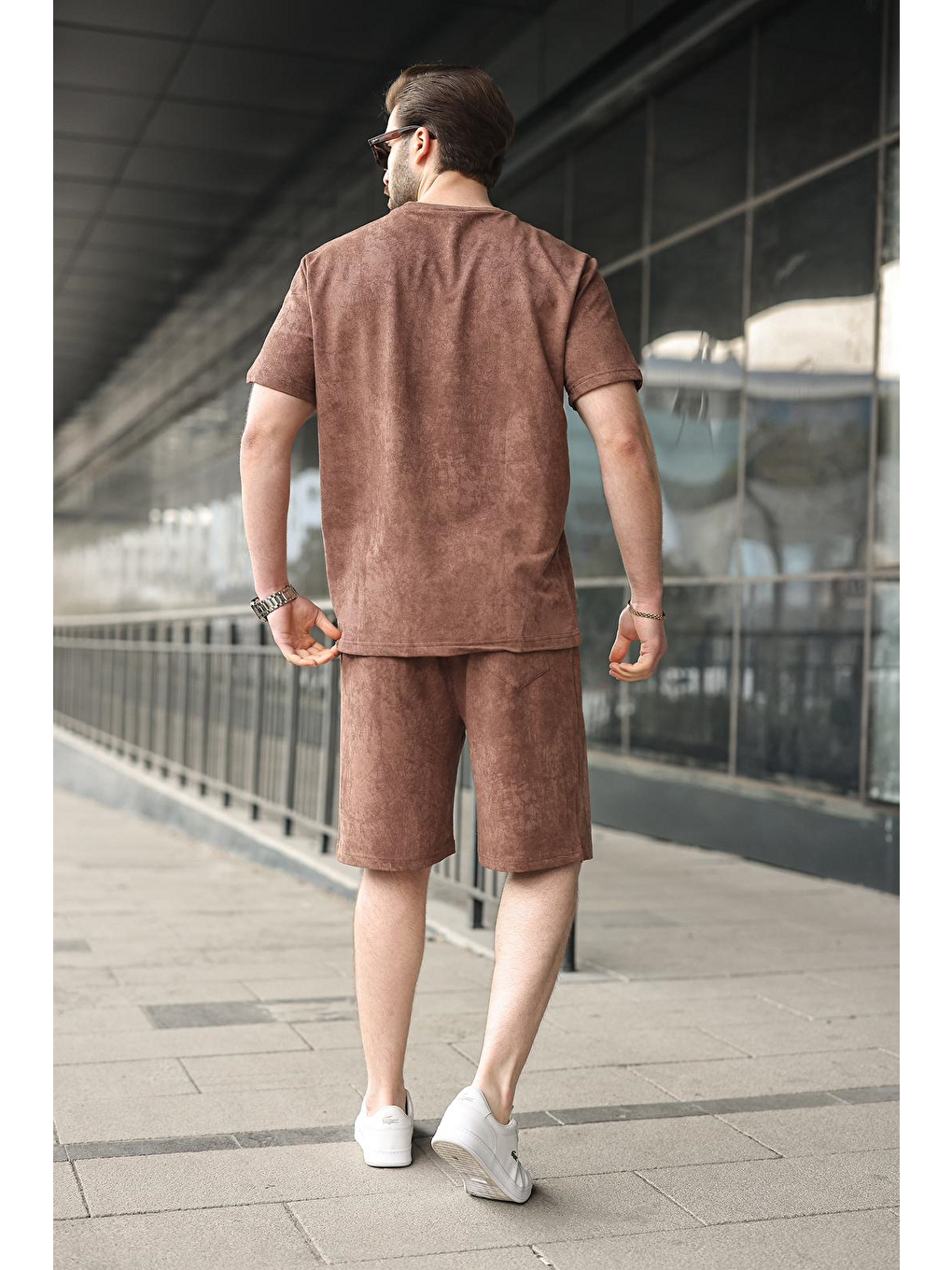 Kahverengi Batik Desenli Overfit Şort T-Shirt Takım E7357-3