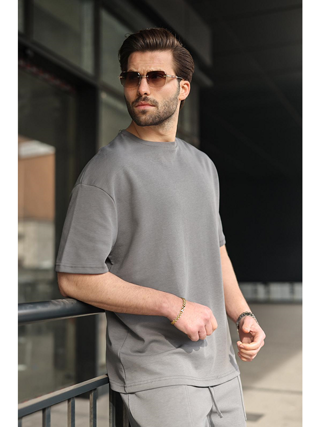 Gri Füme Bisiklet Yaka Oversize Erkek Şort T-Shirt Takım E7355-2