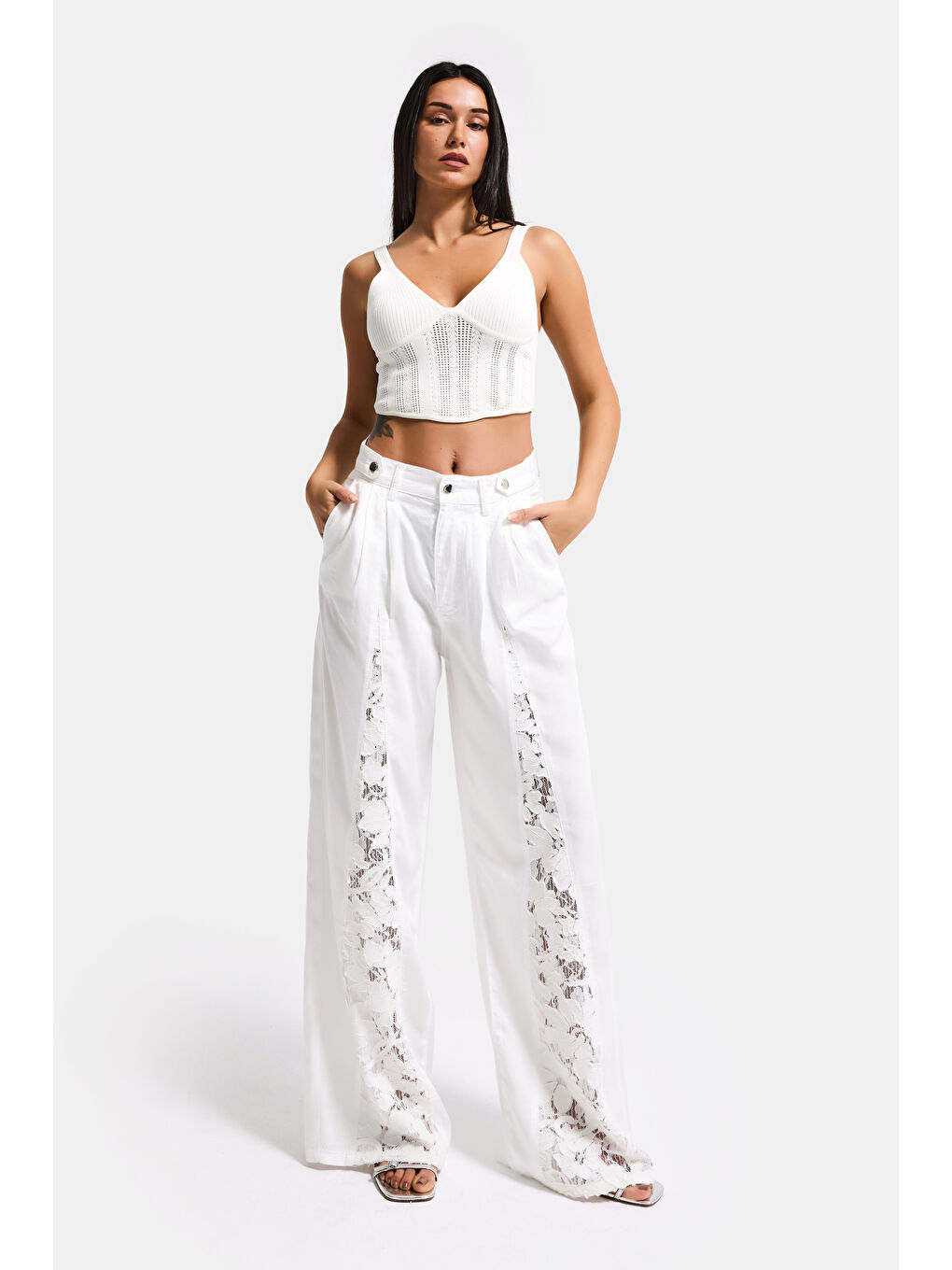 Kadın Beyaz 6s6-2 Wide Leg Dantel Nakış Detaylı Özel Tasarım Denim Jean-1