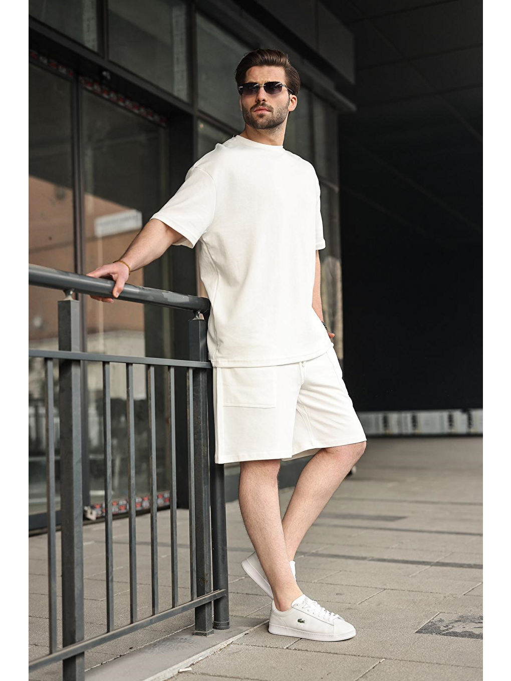 Ekru Bisiklet Yaka Oversize Erkek Şort T-Shirt Takım E7355-2