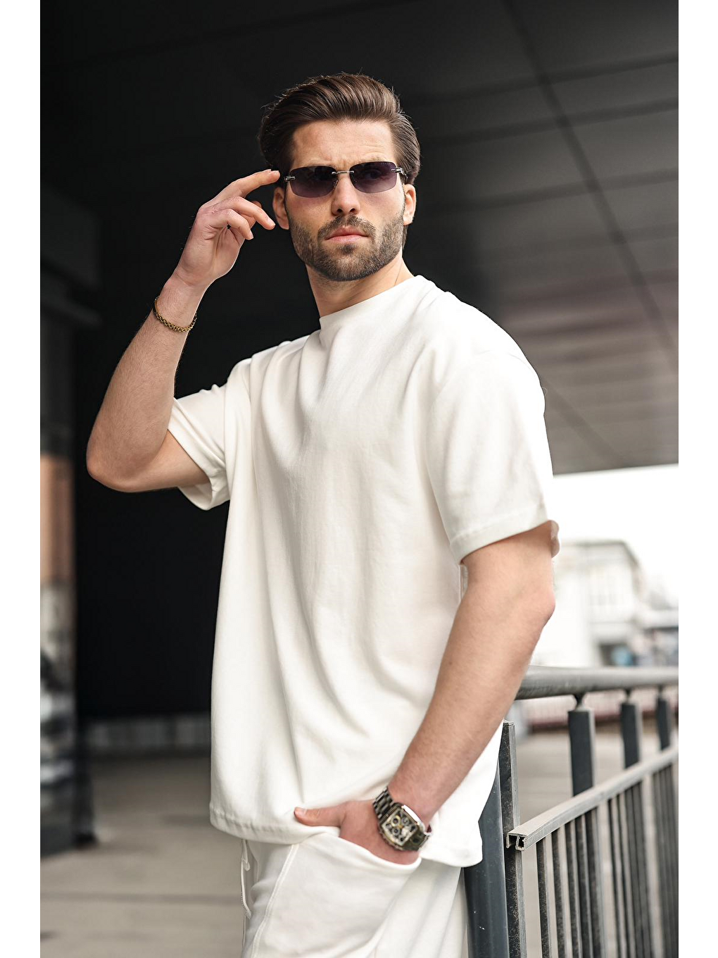 Ekru Bisiklet Yaka Oversize Erkek Şort T-Shirt Takım E7355-3