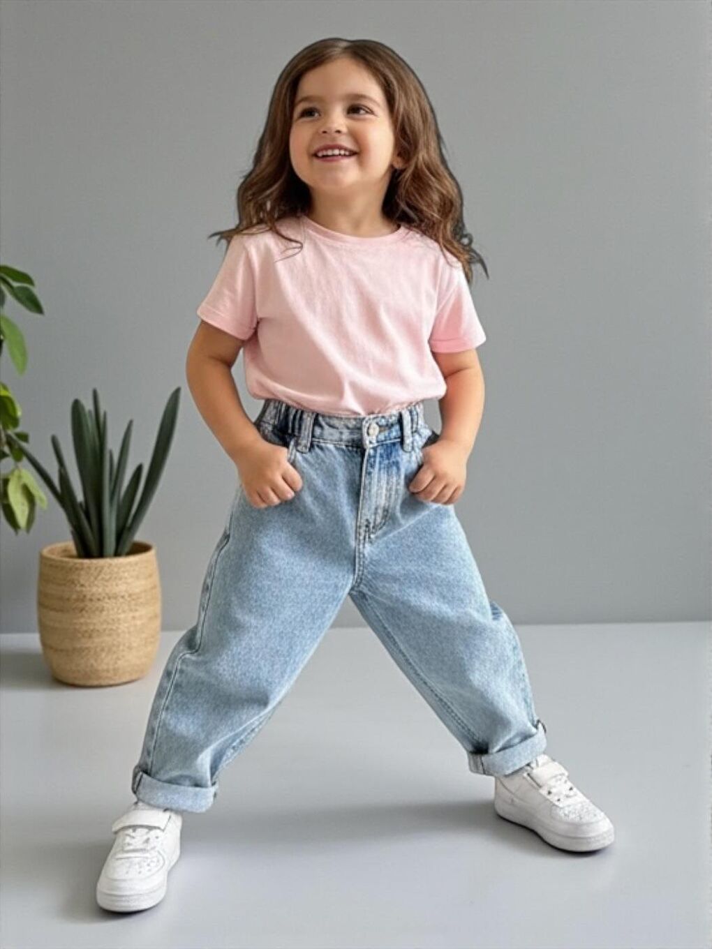 Mavi Kız Çocuk Mom Fit Standart Paça Jean Pantolon