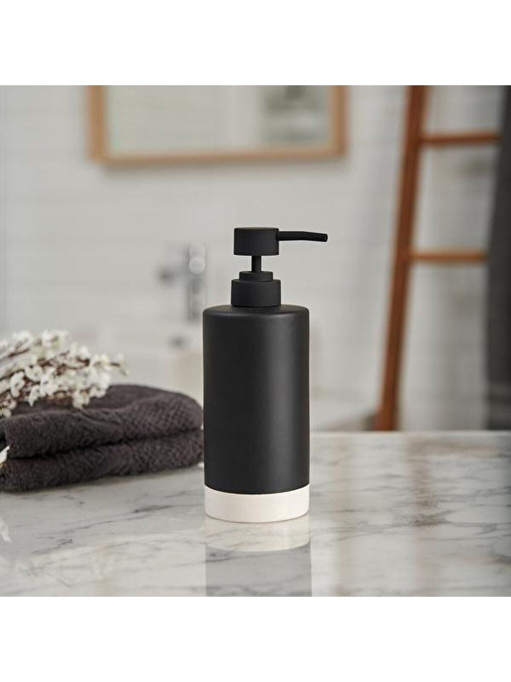 Siyah Nova Sıvı Sabunluk-1
