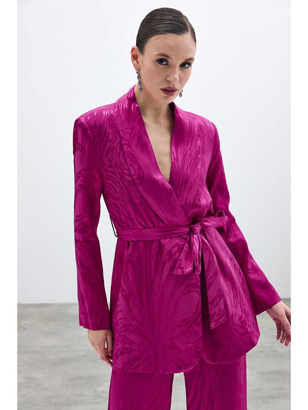 Kuşaklı Desenli Uzun Ceket - Fuşya-1