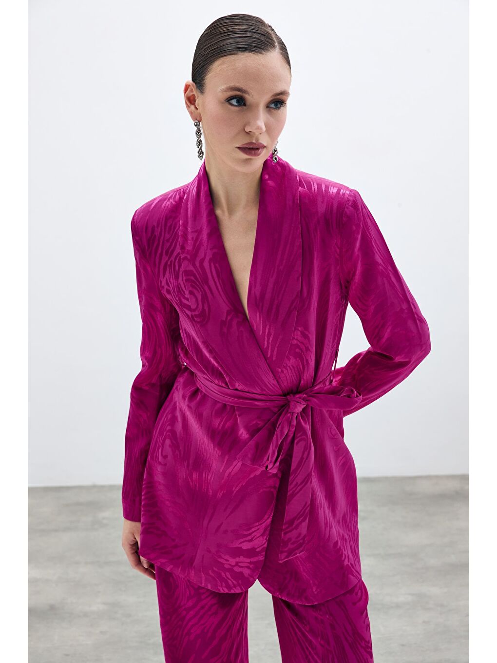 Kuşaklı Desenli Uzun Ceket - Fuşya-3