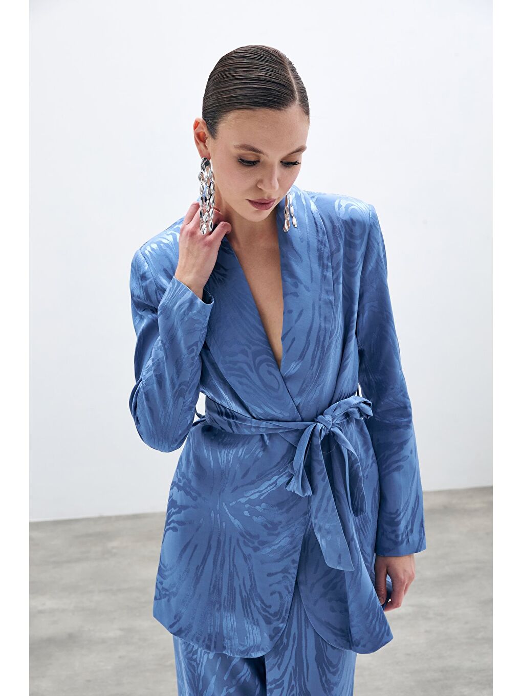 Kuşaklı Desenli Uzun Ceket - İndigo-2