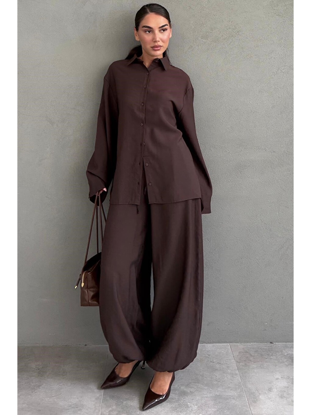Kahverengi Oversize Gömlek Balon Pantolon Kadın Takım Mg2779-3