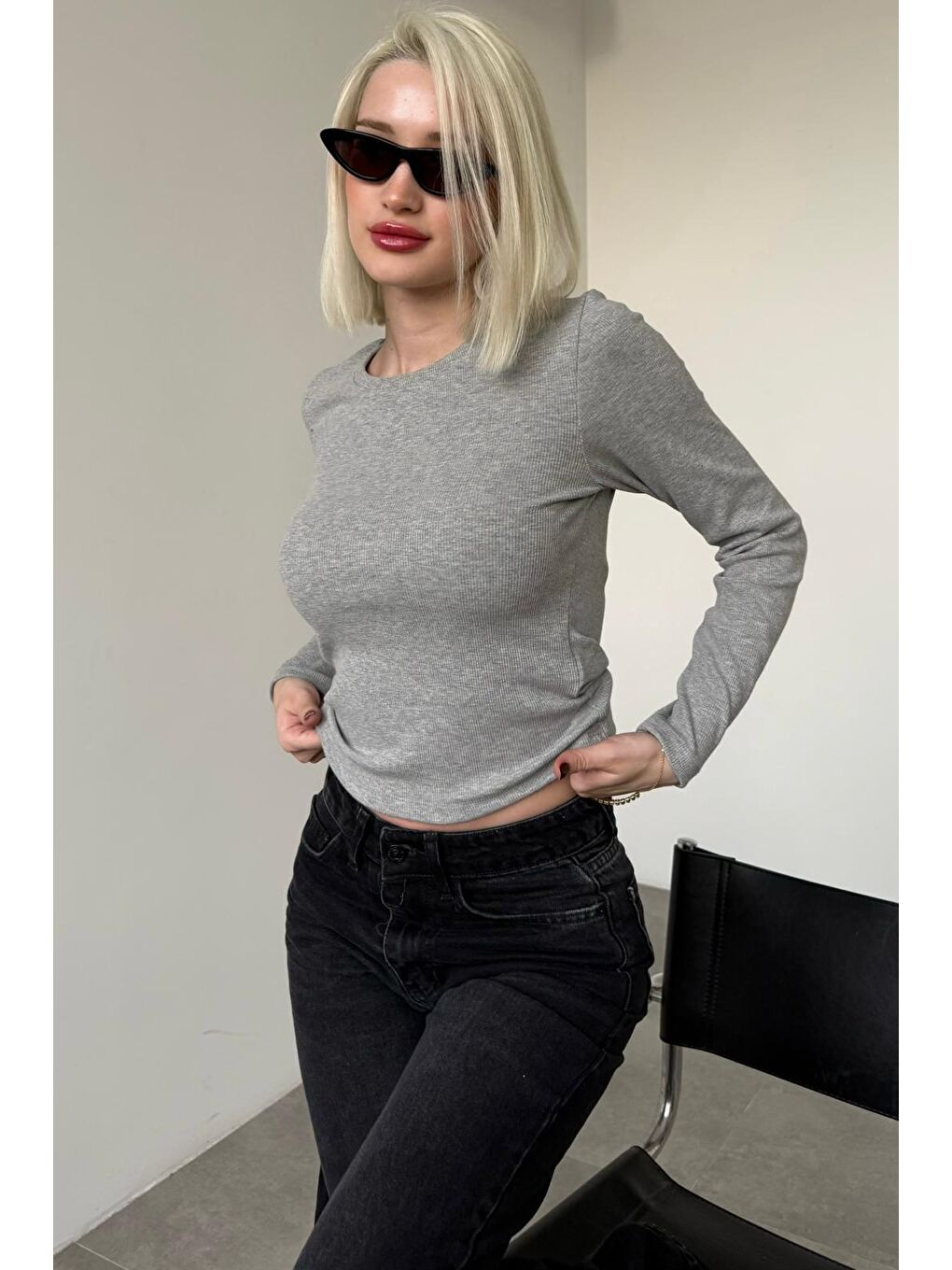 Gri Bisiklet Yaka Slim Fit Kadın Body Mg2564-7