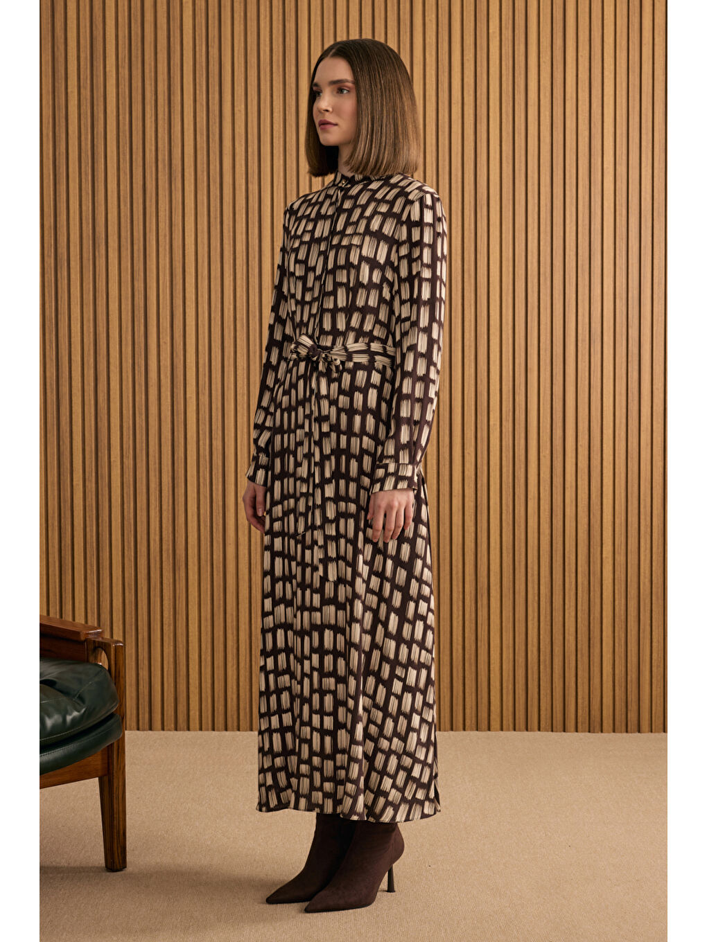 Kahverengi Desenli Viscon Elbise-4