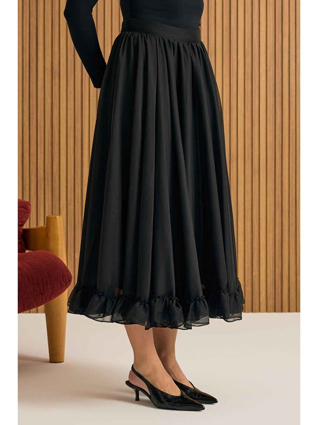 Siyah Fırfırlı Şifon Etek-3