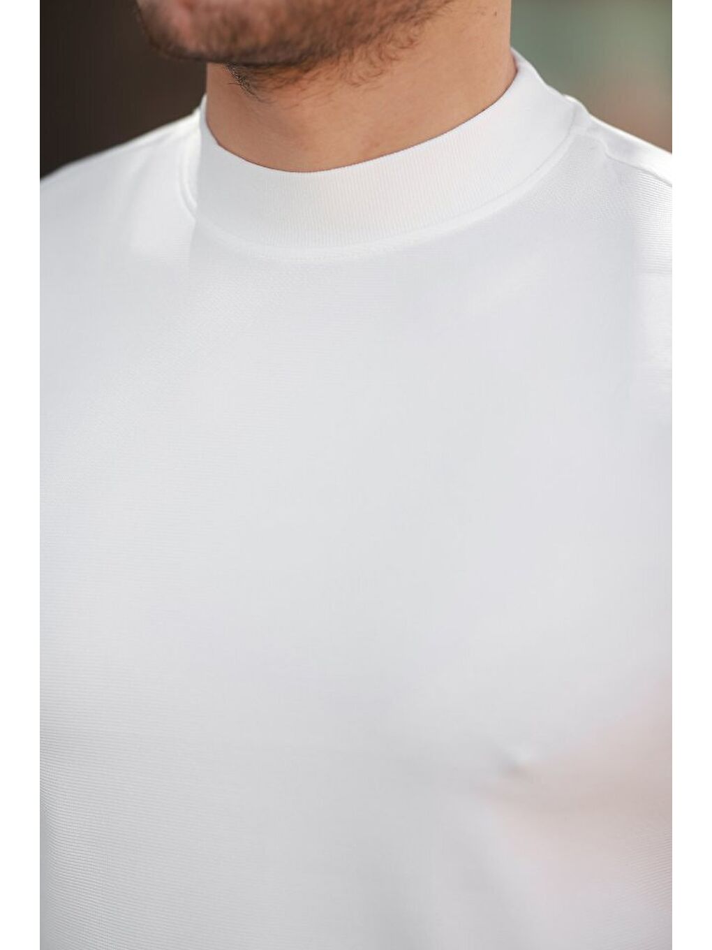 Beyaz Erkek Yarım Balıkçı Yaka Kısa Kollu T-shirt-2