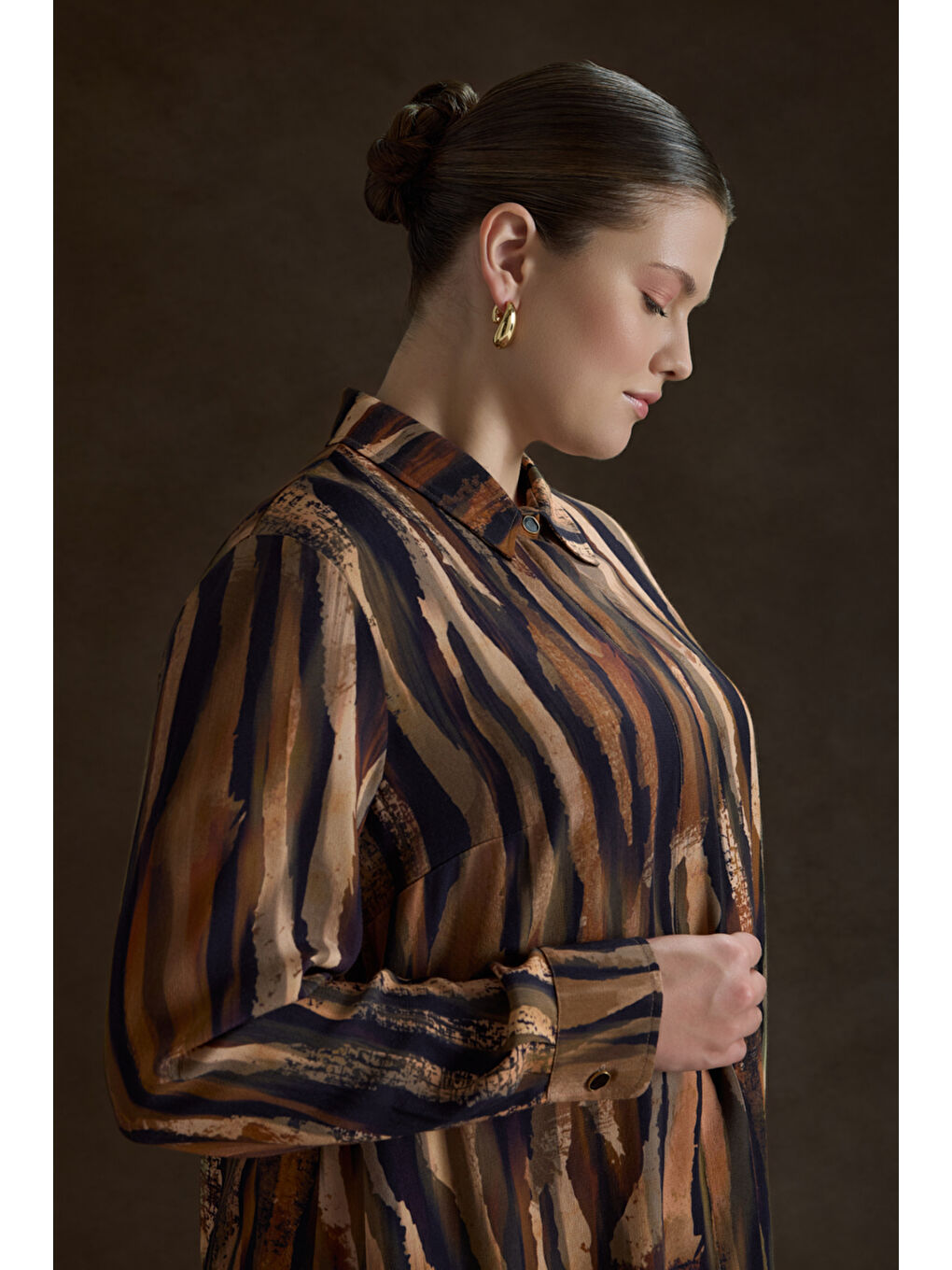 Kahverengi Desenli Viscon Bluz-3