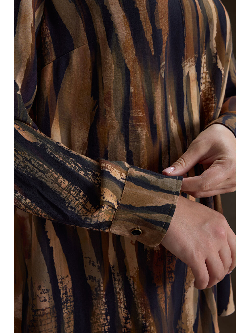 Kahverengi Desenli Viscon Bluz-4