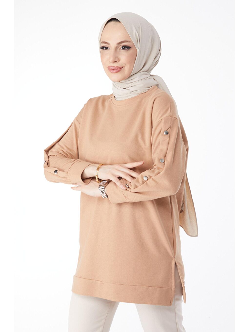 Bej Bisiklet Yaka Kadın Vizon Kolları Düğmeli Sweatshirt - 24610