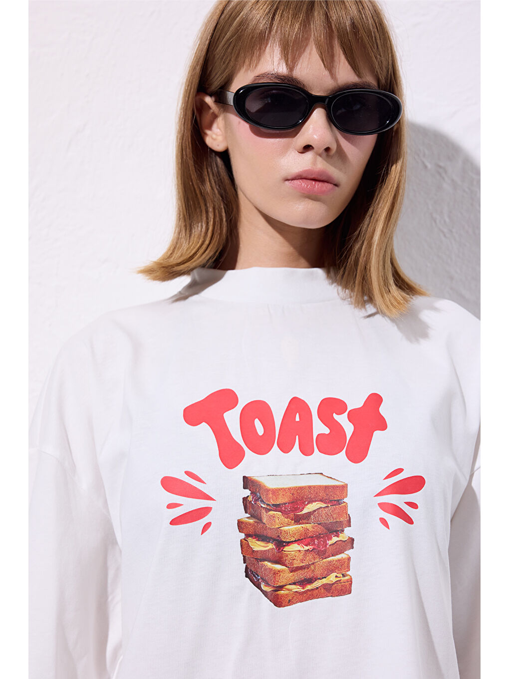 Beyaz Baskılı Kısa Kol T-Shırt Toast