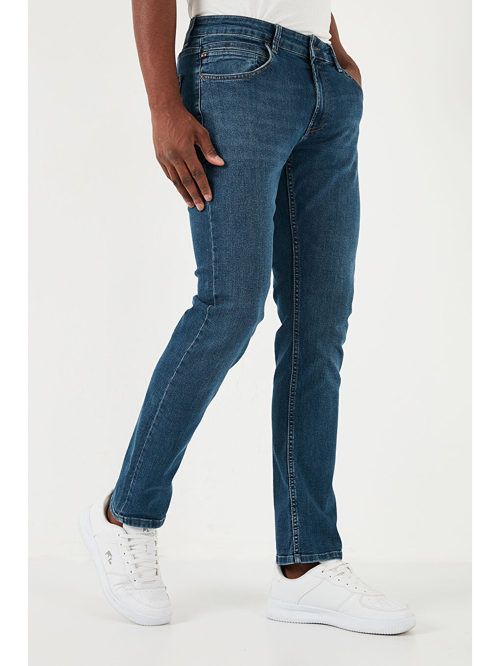 Buratti Mavi Streç Pamuklu Regular Fit Normal Bel Boru Paça Erkek Jeans 2210S04PARMA - 2