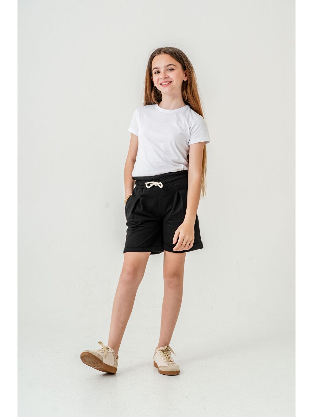 Siyah Duble Paça Kemer Kordonlu Kız Çocuk Şort-1