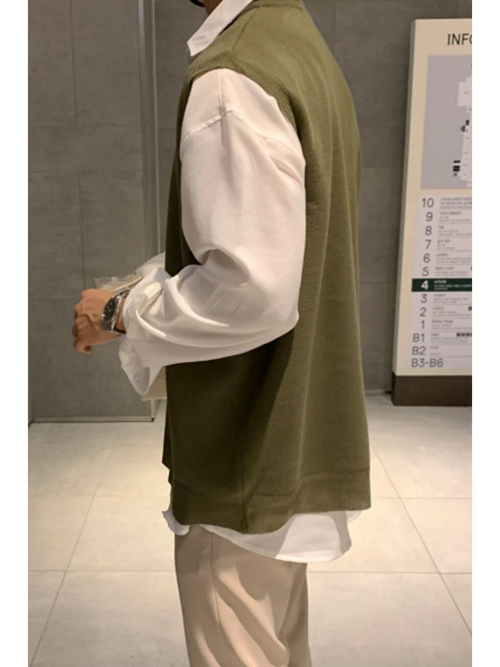 Erkek Haki V Yaka Oversize Süveter-5