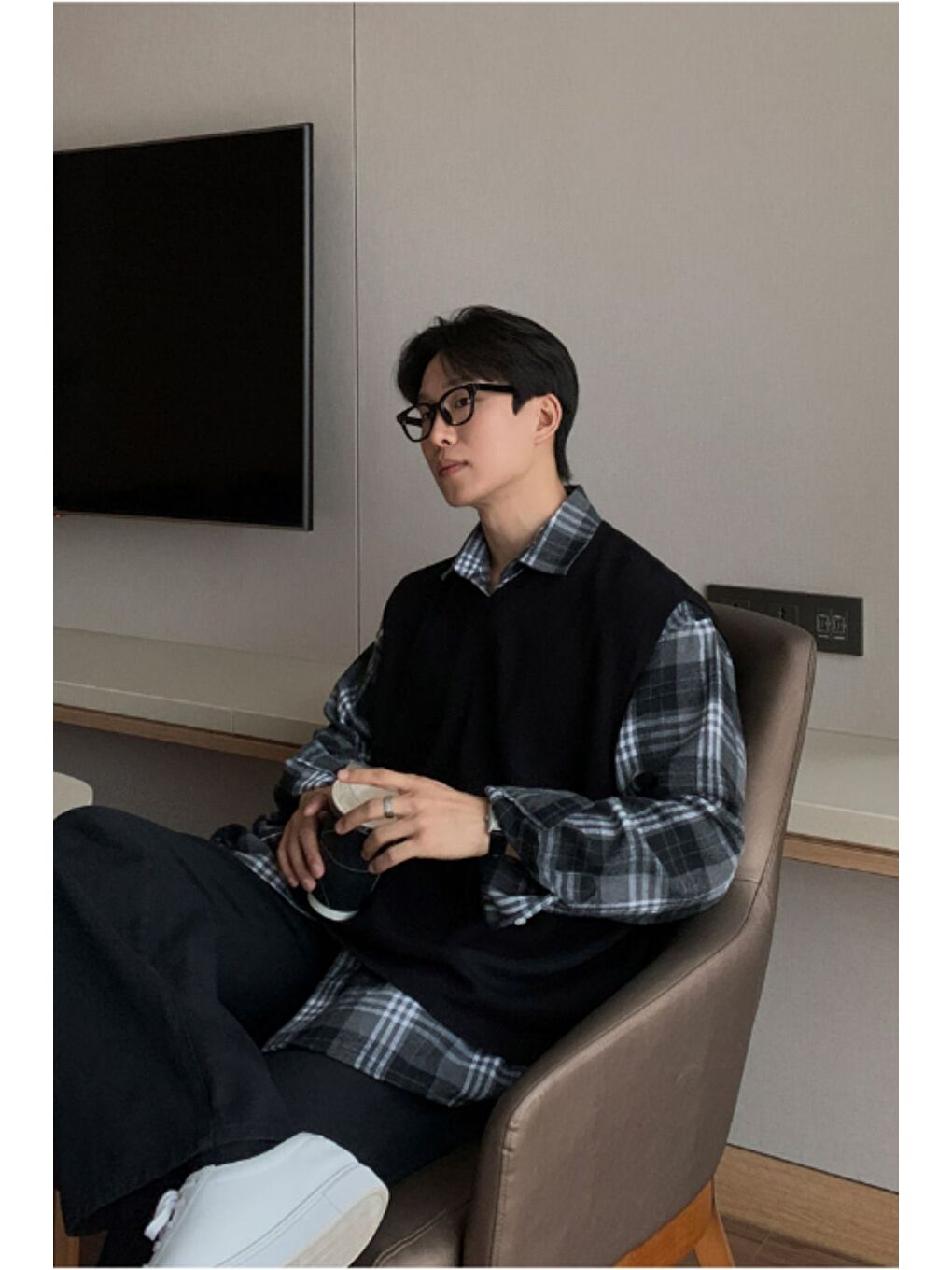 Erkek Siyah V Yaka Oversize Süveter-4