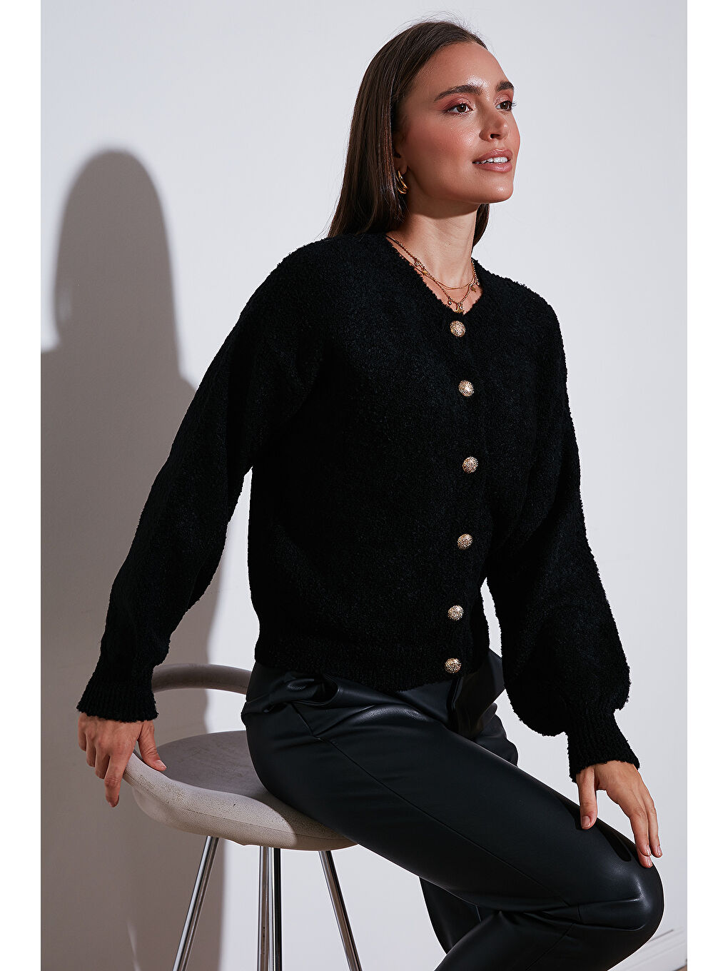 Siyah Premium Regular Fit Bisiklet Yaka Yumuşak Dokulu Hırka 680HI00147