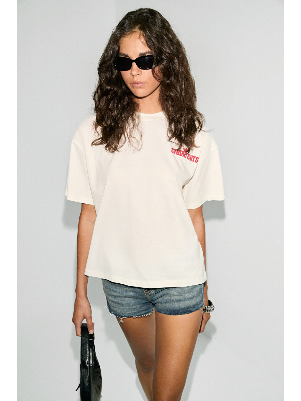 Cuts Kadın Organik Pamuklu Baskılı Bisiklet Yaka Oversize Ekru T-shirt-3