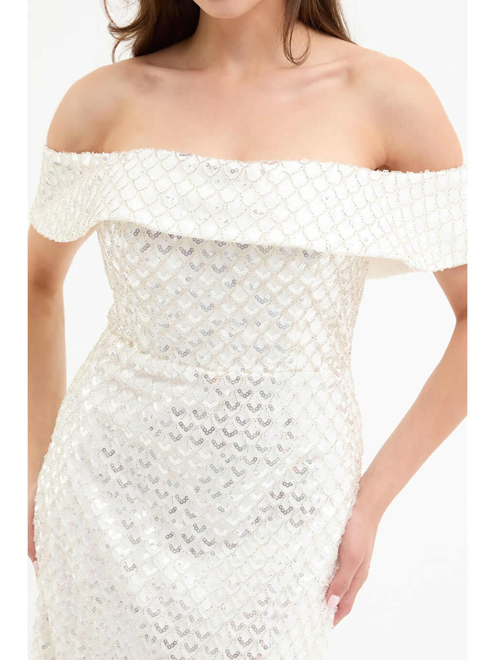 Kadın Beyaz Kayık Yaka Pul Payet Midi Abiye Elbise-3