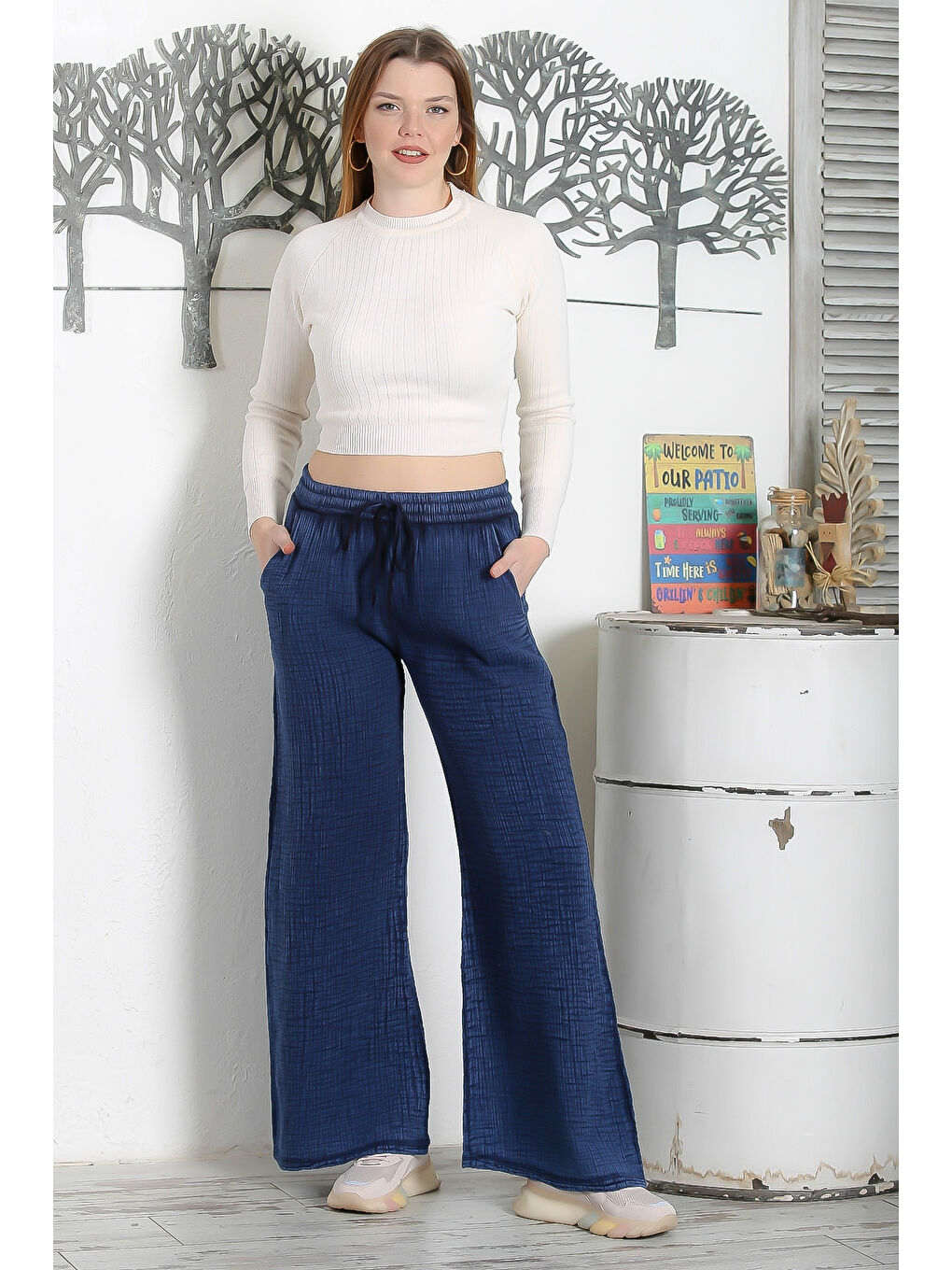 Lacivert Çift Cepli Lastikli Ve Bağlamalı Bel Geniş Paça Casual Müslin Dokuma Pantolon-1